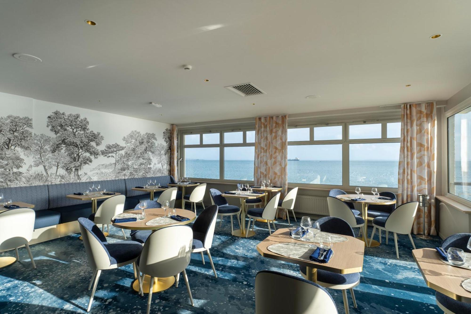 Hotel Morgat Le Grand Hotel De La Mer 卡松 外观 照片