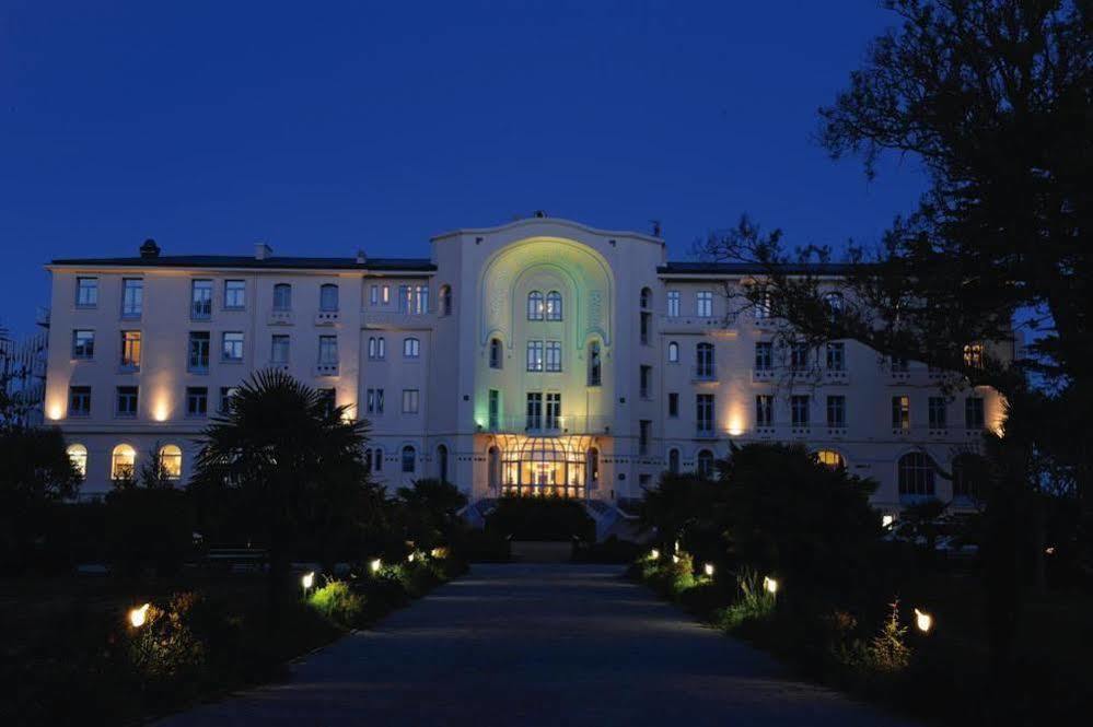 Hotel Morgat Le Grand Hotel De La Mer 卡松 外观 照片