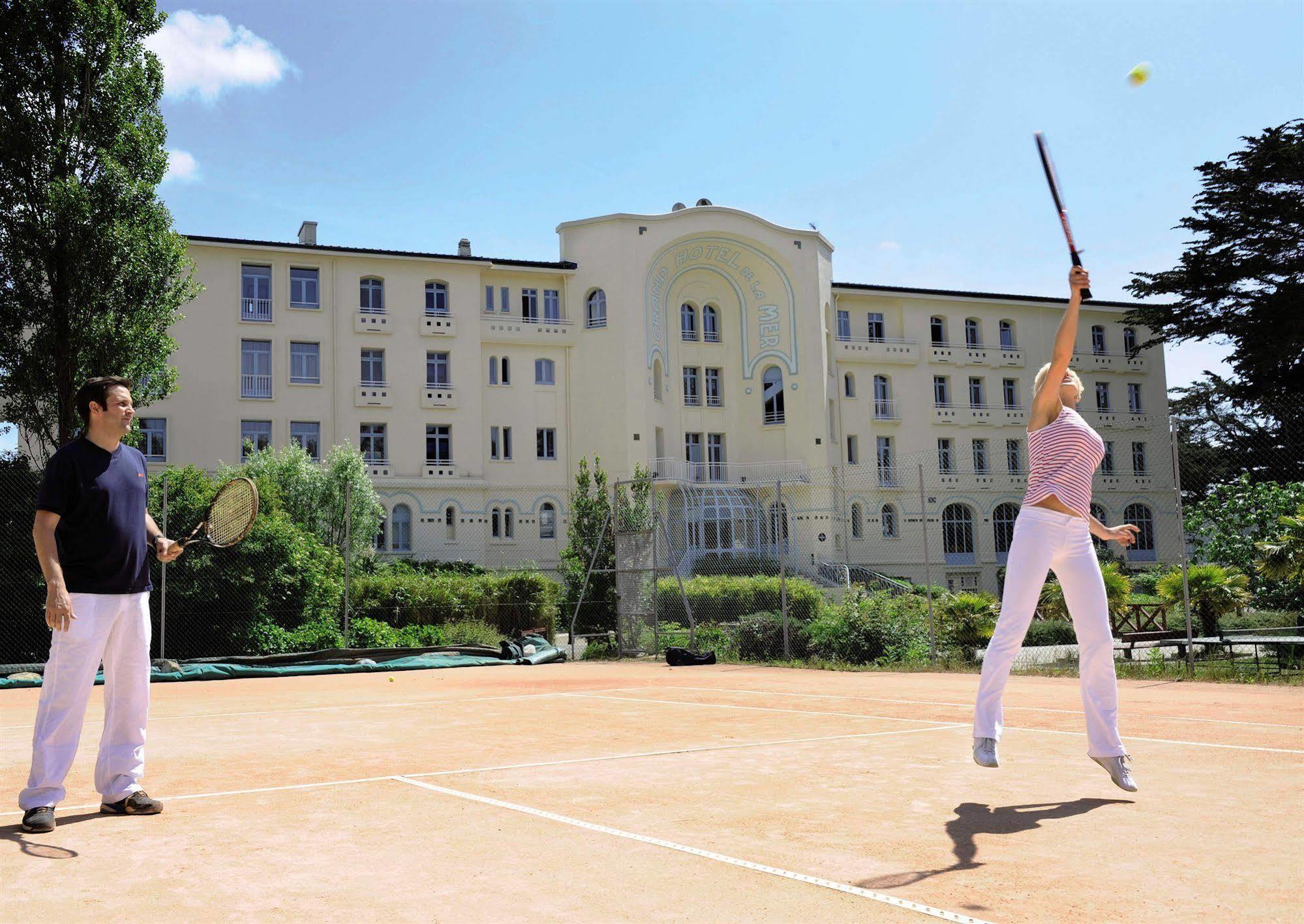 Hotel Morgat Le Grand Hotel De La Mer 卡松 外观 照片
