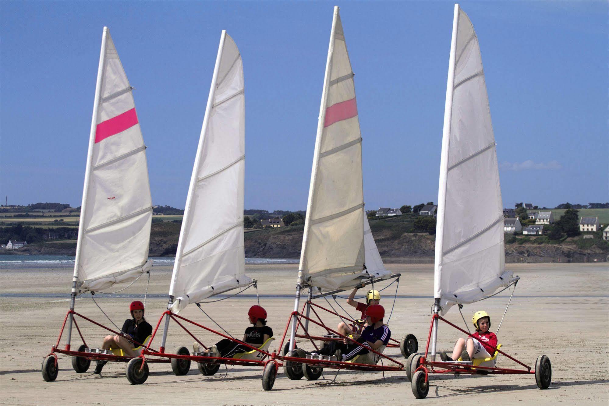 Hotel Morgat Le Grand Hotel De La Mer 卡松 外观 照片