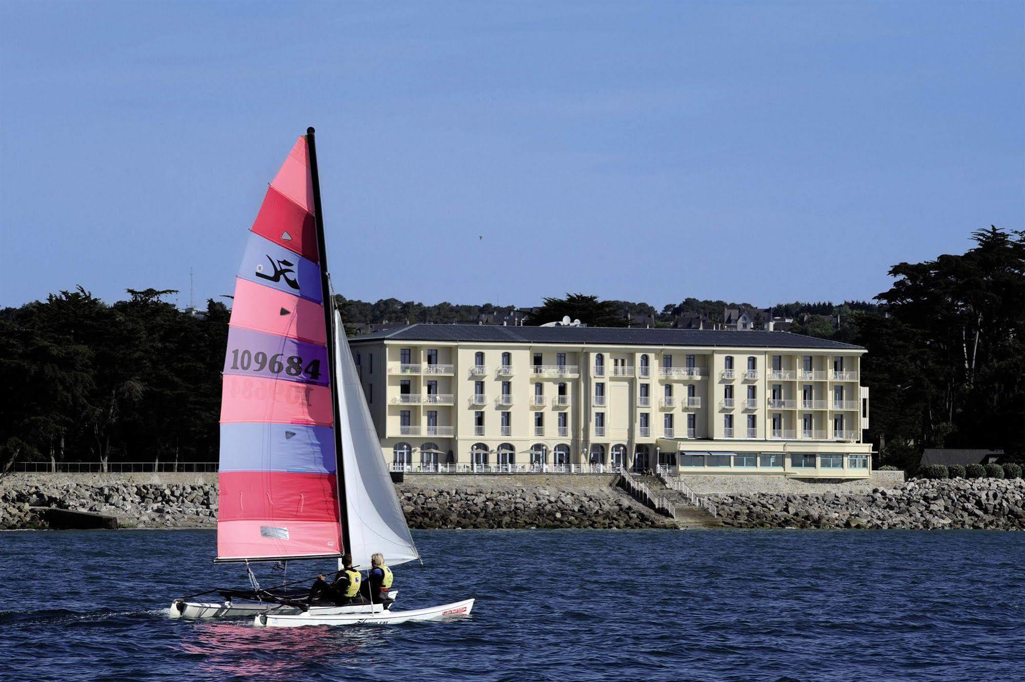 Hotel Morgat Le Grand Hotel De La Mer 卡松 外观 照片