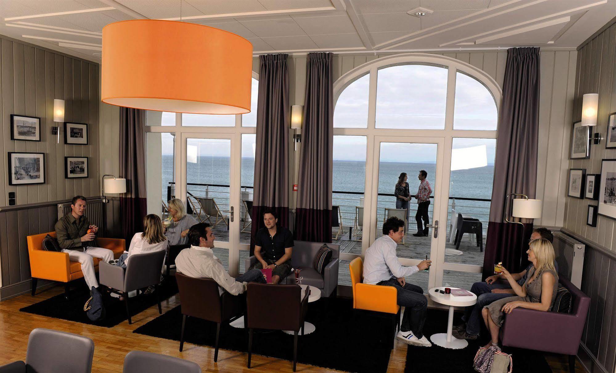 Hotel Morgat Le Grand Hotel De La Mer 卡松 外观 照片